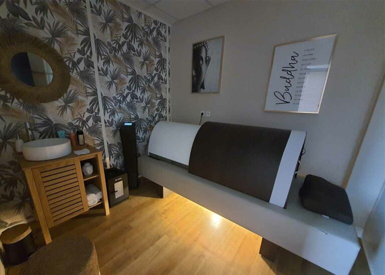 Séance dans l'obscurité avec musique douce